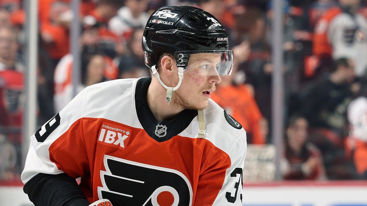 You are currently viewing Flyers Matvei Michkov throws down disgusting Michigan move goal in charity hockey game