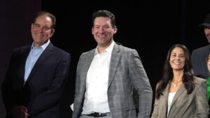 Read more about the article NFL analyst Tony Romo placed on leave by CBS Sports following drunk driving arrest in Wisconsin