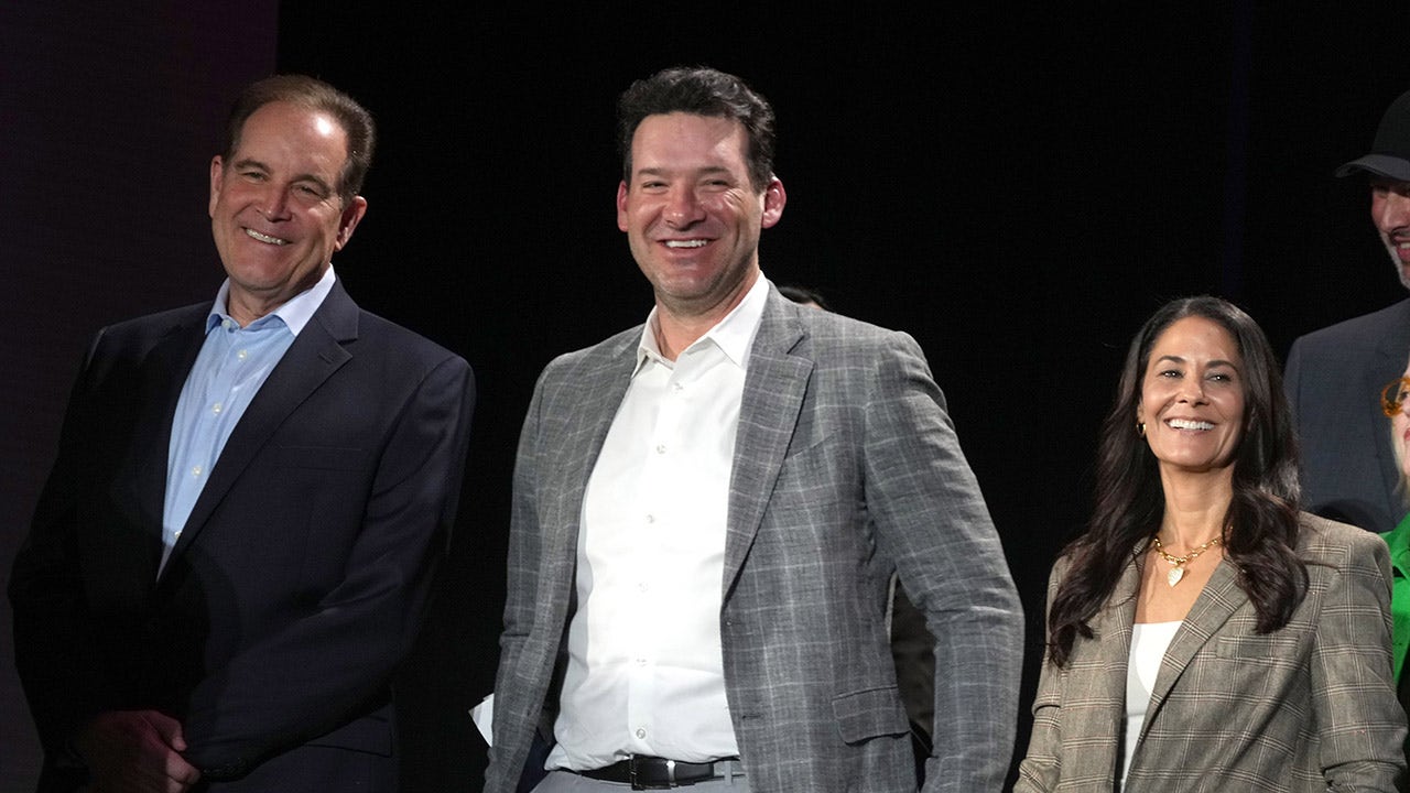 You are currently viewing NFL analyst Tony Romo placed on leave by CBS Sports following drunk driving arrest in Wisconsin