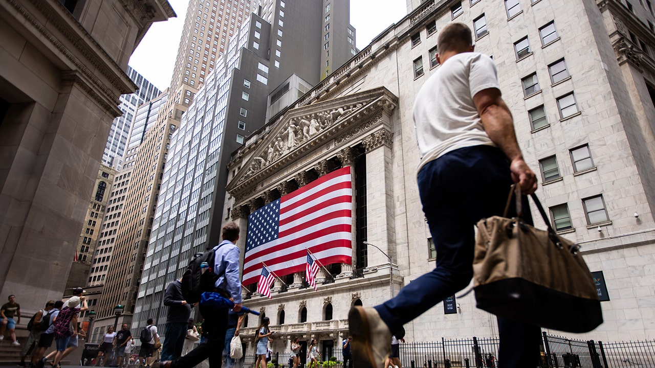 You are currently viewing True financial independence means building a team, not going alone
