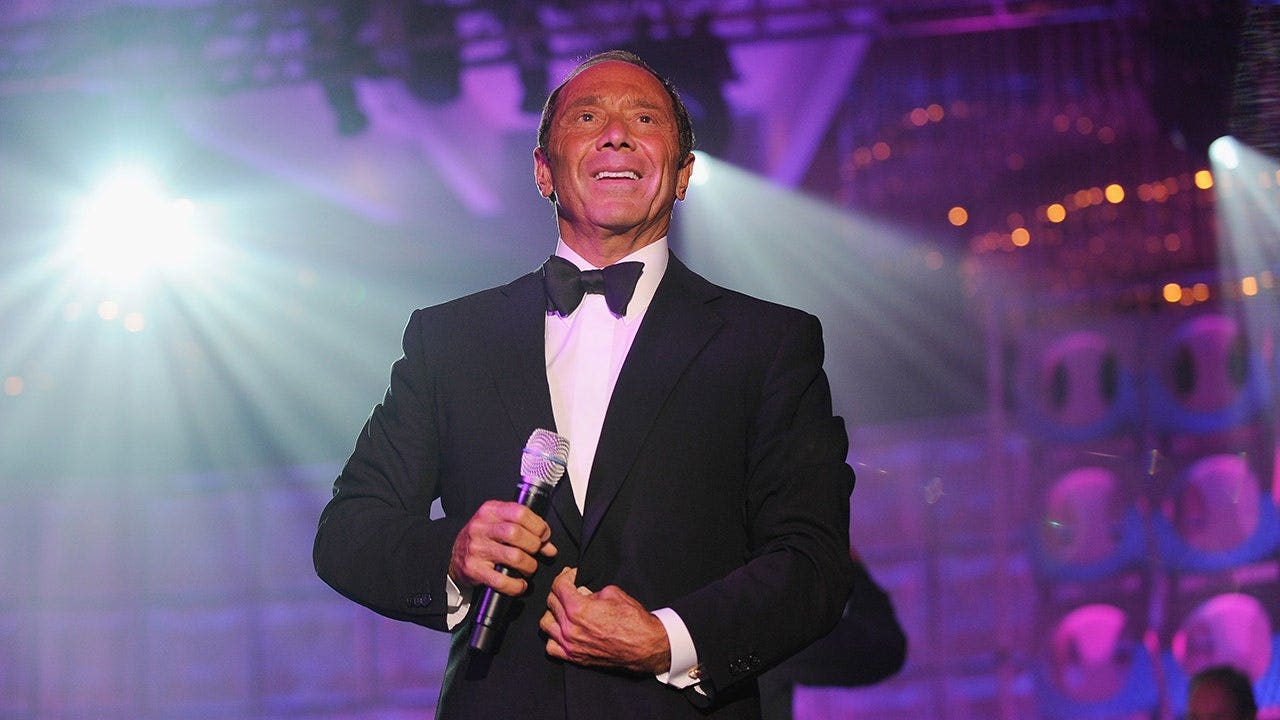 Read more about the article Paul Anka praises Sinatra and Elvis while blasting autotune singers