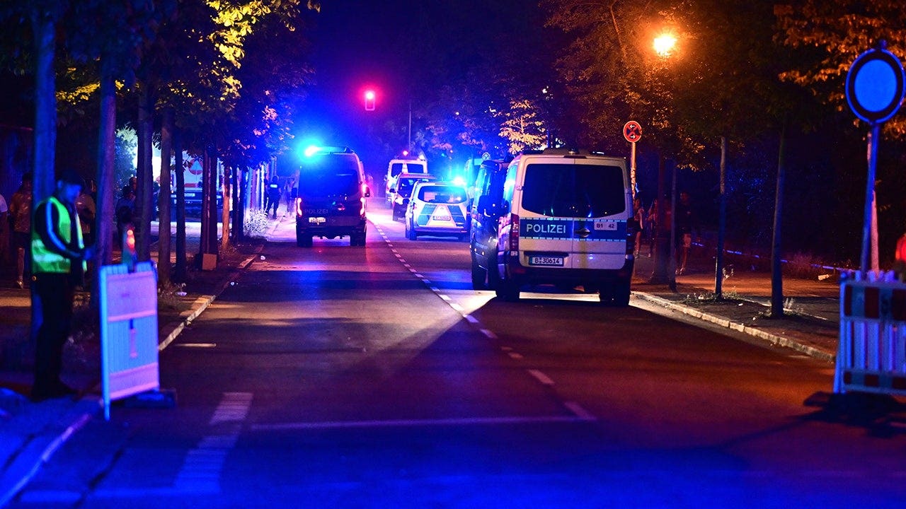 You are currently viewing Berlin gay pride event canceled after car rams the festival, injuring several