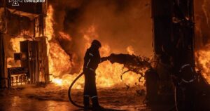 Read more about the article Several killed as Ukraine, Russia trade attacks deep behind the front line