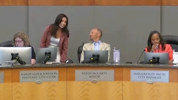 You are currently viewing Sacramento mayor and vice mayor caught on hot mic discussing disruptions