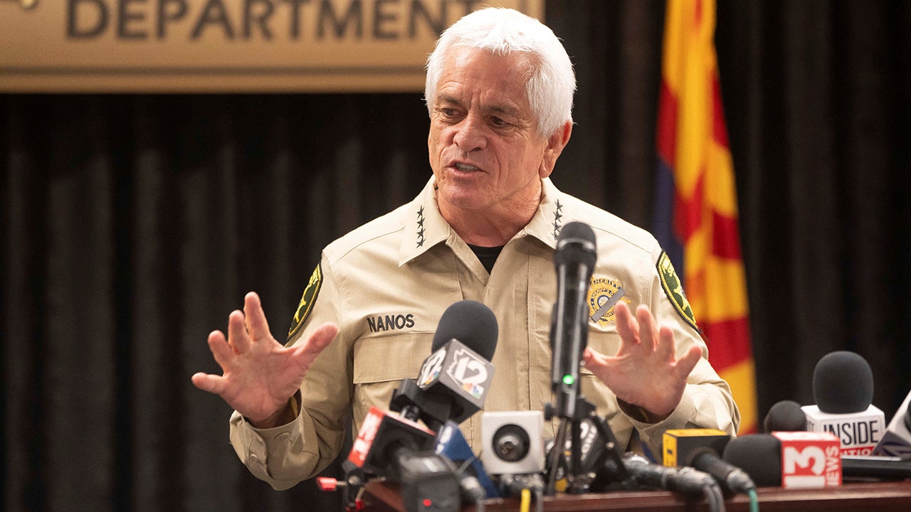 Read more about the article Arizona manhunt underway after home invasion near Nancy Guthrie crime scene