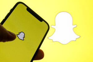 Read more about the article Snapchat now lets you share what you’re listening to in real time