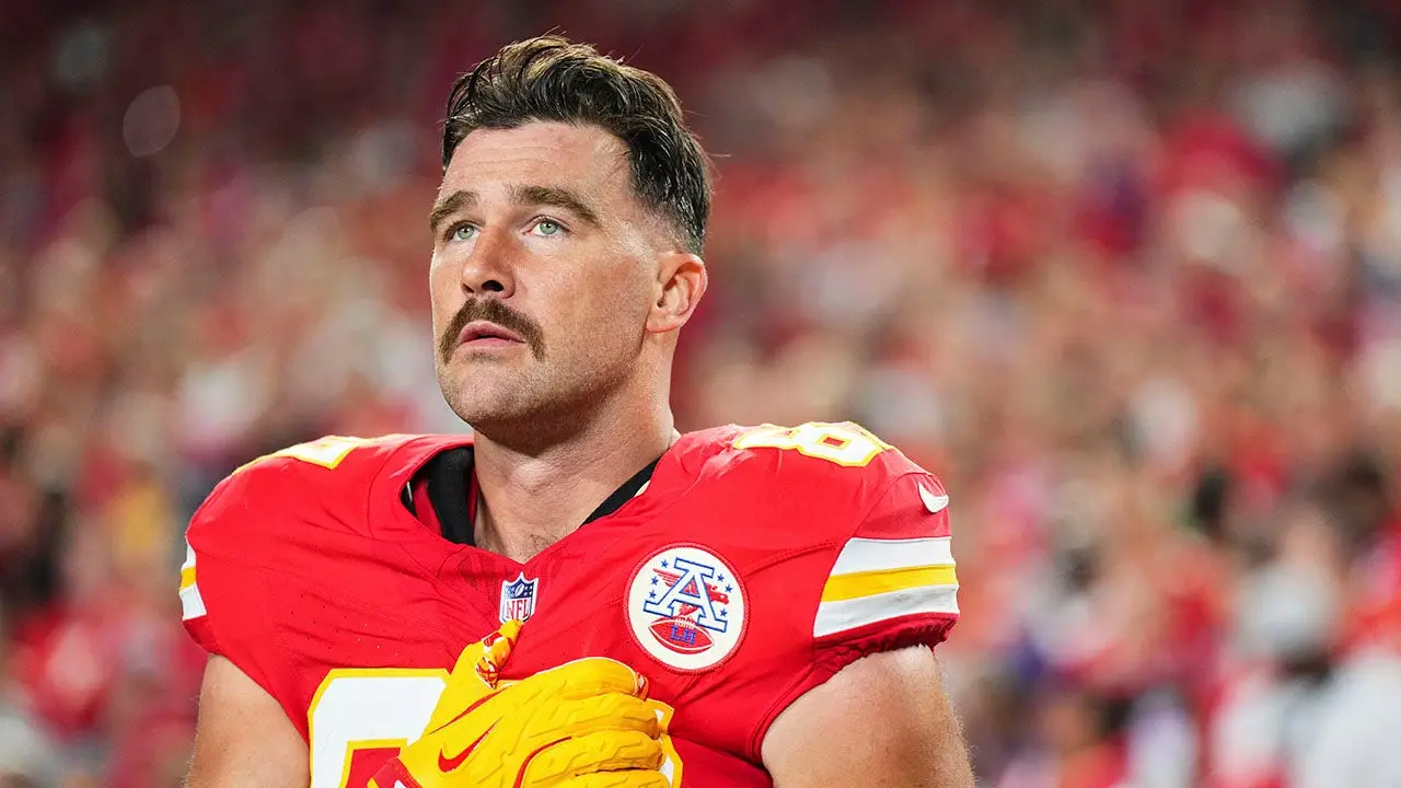 You are currently viewing Travis Kelce’s HOF trainer hints 2026 NFL season could be his last