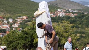 Read more about the article Medjugorje pilgrimage shrine vandalized and set on fire in Bosnia