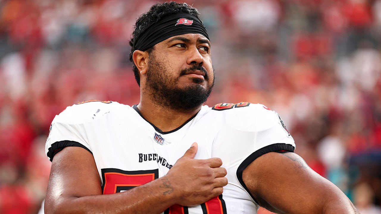 Read more about the article Pro Bowl player requests trade from Tampa Bay Buccaneers on eve of training camp amid contract dispute