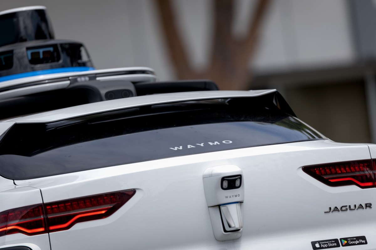 Read more about the article Waymo reportedly mulling a breakup with Uber