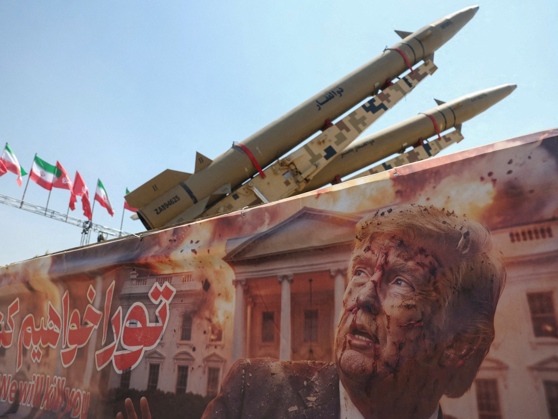 You are currently viewing Iran war live: Tehran warns of ‘decisive’ response to any US ‘aggression’ | US-Israel war on Iran News