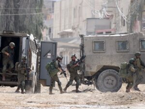 Read more about the article Palestinian children among those detained in Israeli West Bank raids