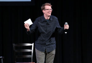 Read more about the article YouTuber Hank Green says his AI usage is ‘not healthy’