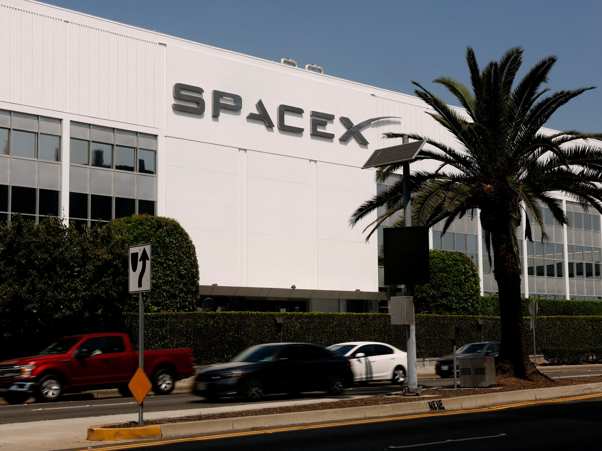 You are currently viewing Elon Musk’s SpaceX reports losses but less than expected
