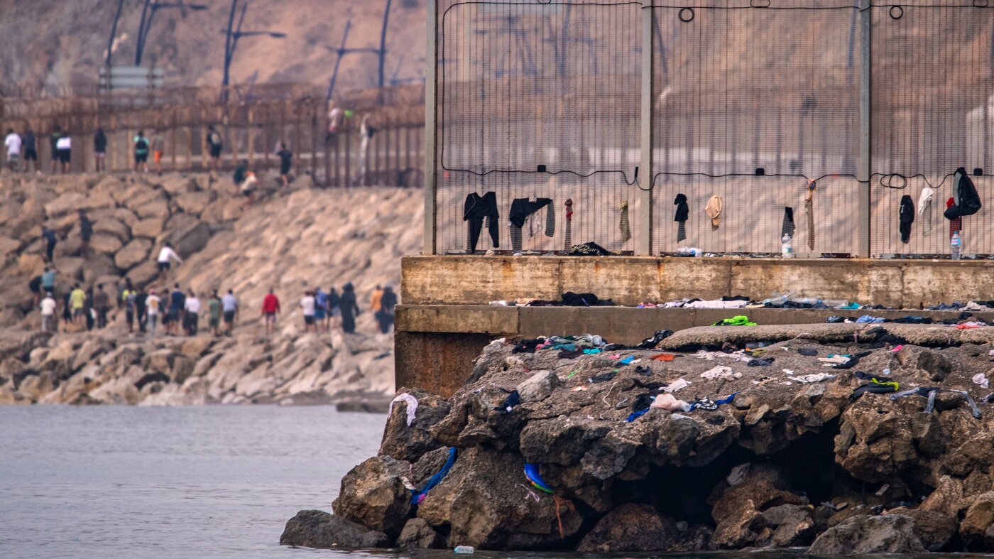You are currently viewing Death toll in Spain border crisis reaches 67 as tens of thousands cross back : NPR