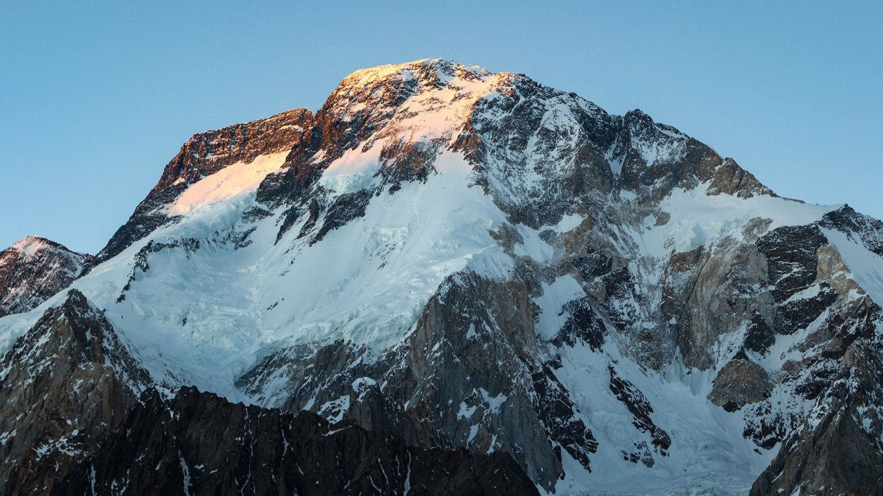 You are currently viewing American climber among dead after Broad Peak avalanche in Pakistan