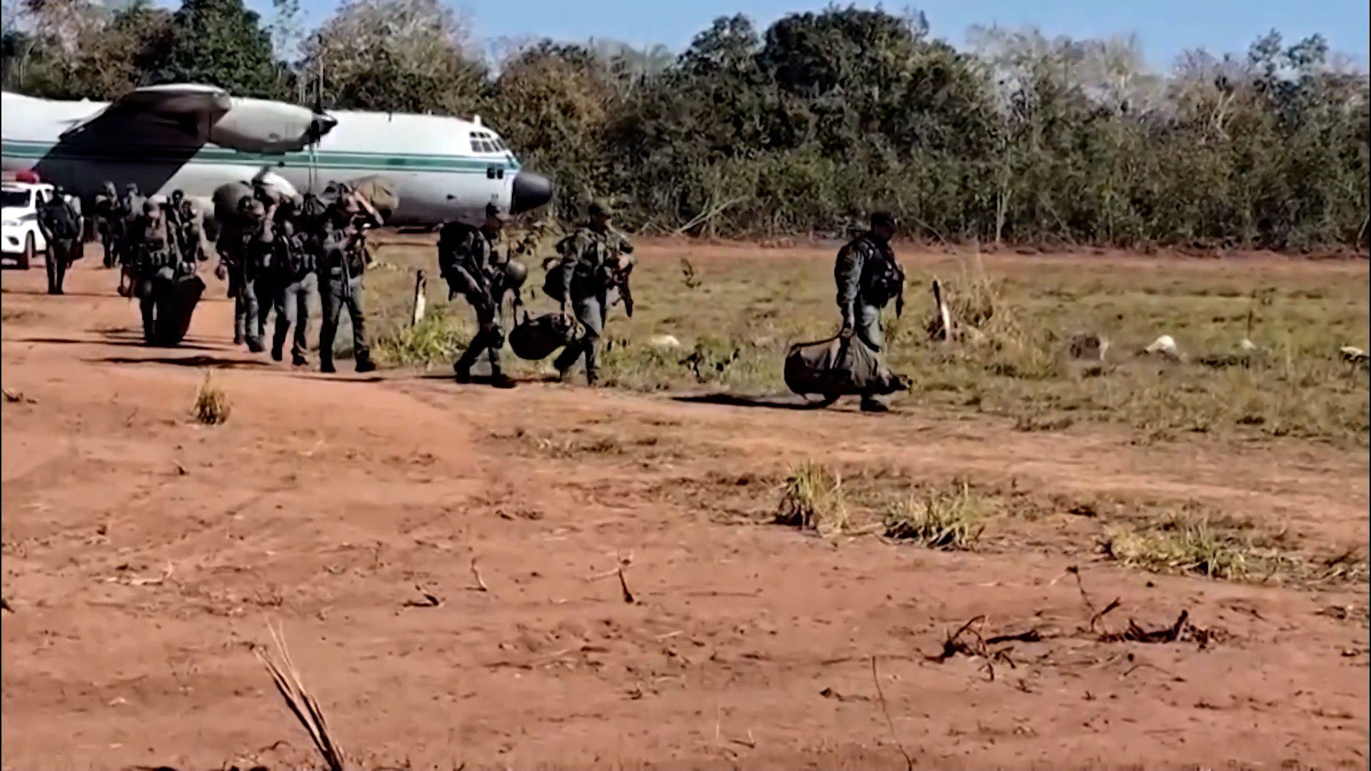 You are currently viewing Bolivia sends troops to stop Brazilian gang violence along border | Drugs