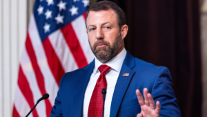 Read more about the article Markwayne Mullin faces conservative backlash over immigration speech