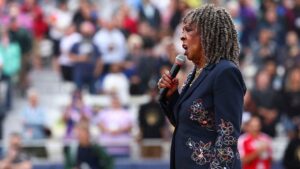 Read more about the article Women’s Pro Baseball League gets started with brutal national anthem rendition