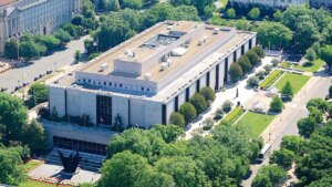 Read more about the article Smithsonian Institution houses over 157 million artifacts and specimens