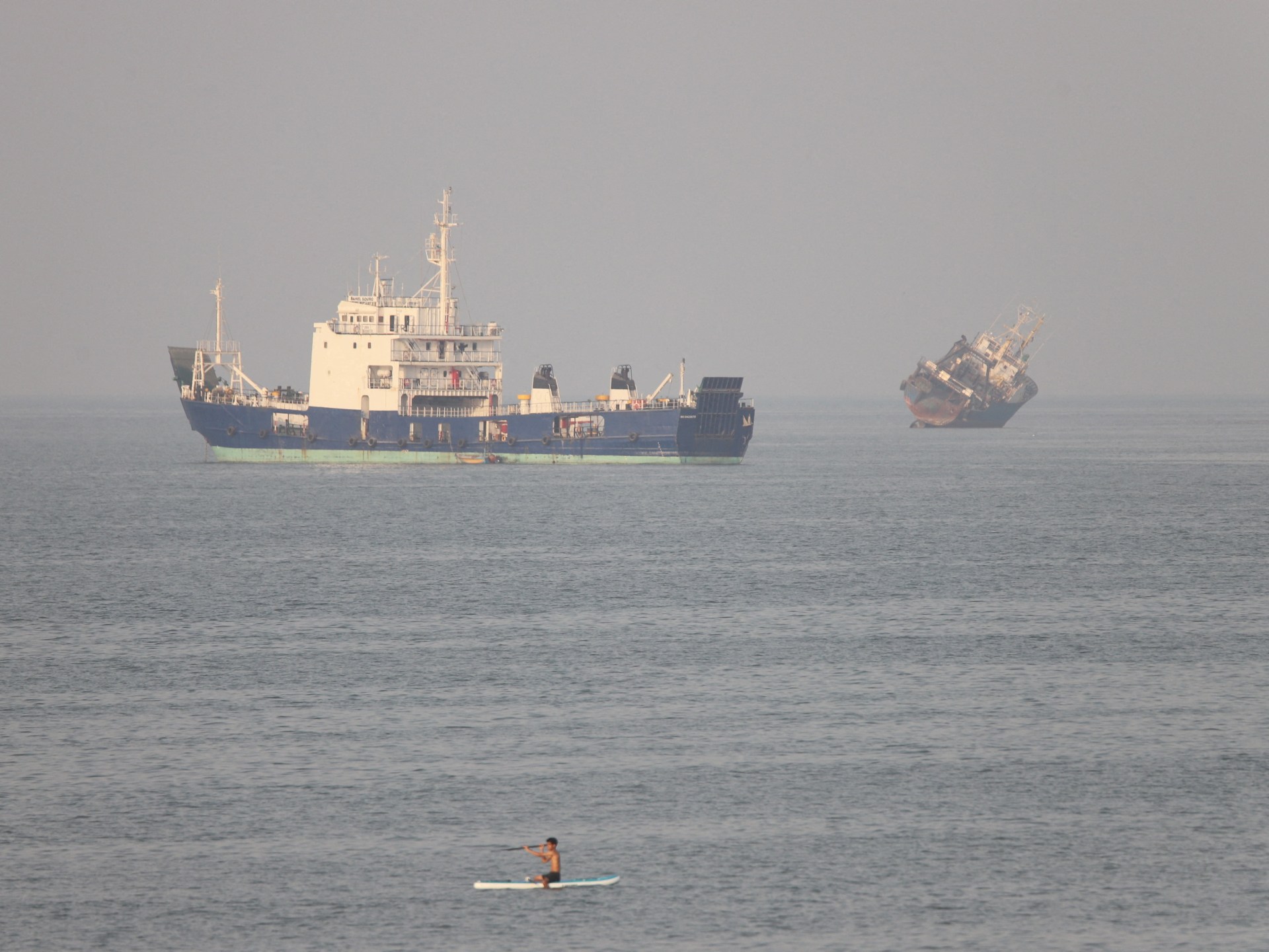 You are currently viewing Iran says negotiations with Oman over Strait of Hormuz in final stages