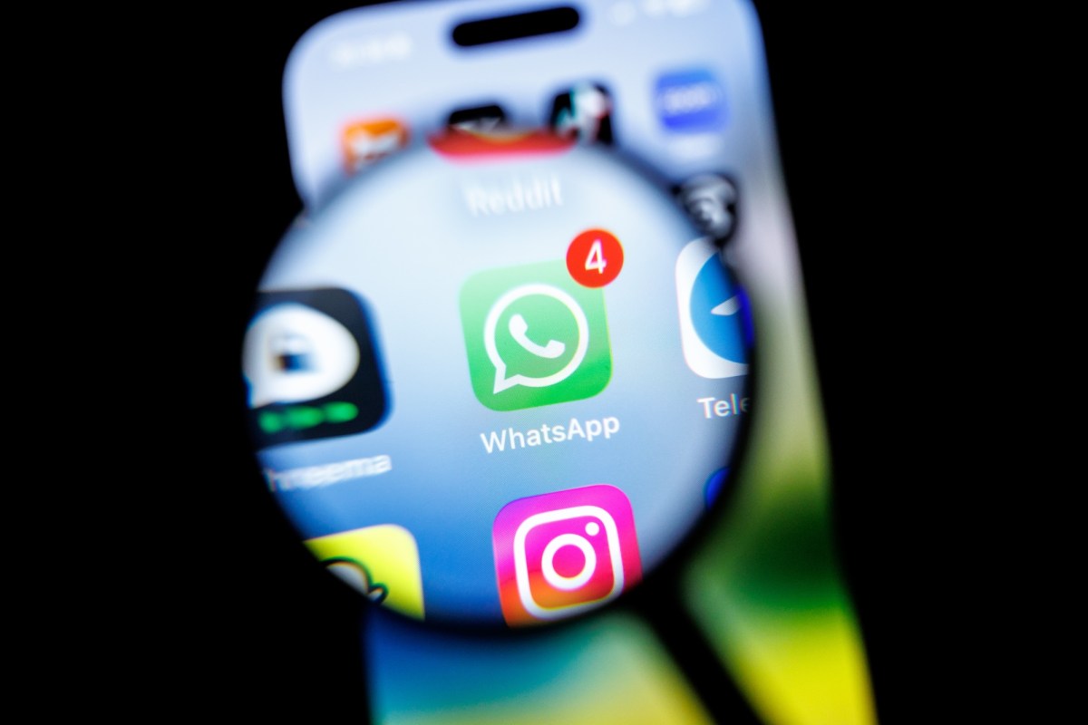 Read more about the article WhatsApp says it is is fixing an issue that disabled several accounts